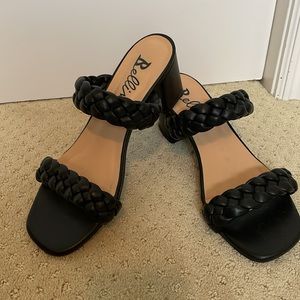 Bellini Women's Fuss Black Sandals | Size 8M